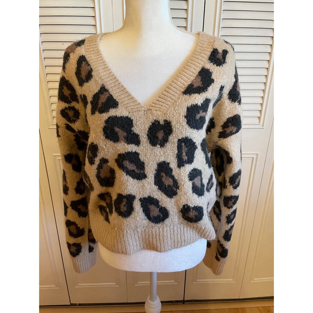 Victoria's Secret PINK Reversible Cheetah Sweater Medium
